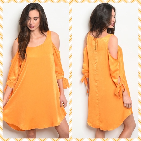 David & Dani Dresses & Skirts - 2 left SALE⬇️NWT pretty cold shoulder dress